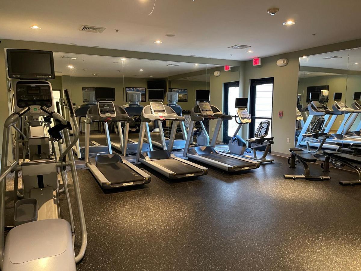 Staybridge Suites Milwaukee West-Oconomowoc By Ihg Екстериор снимка